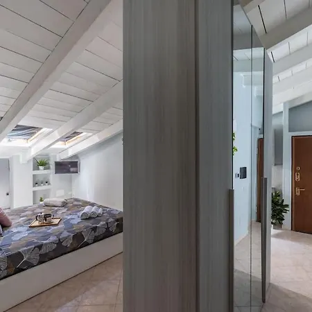 300 M From Metro M3-netflix-wi-fi Milan