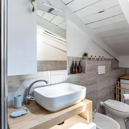 Apartment 300 M From Metro M3-netflix-wi-fi