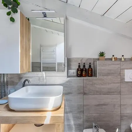 300 M From Metro M3-netflix-wi-fi